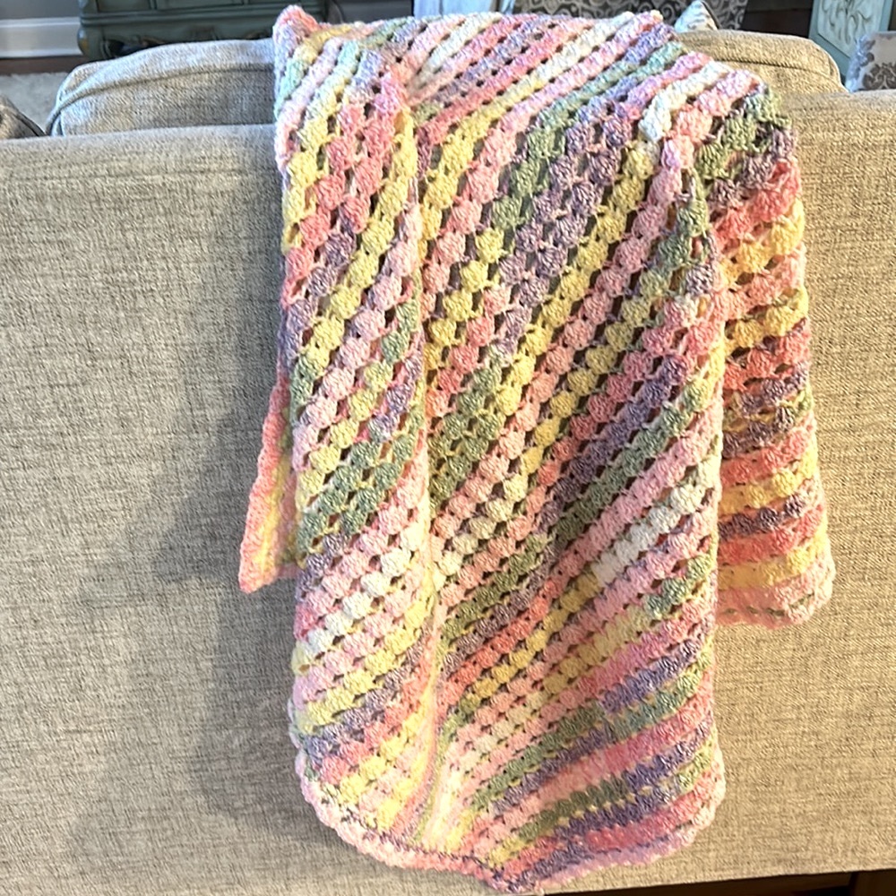 ✔️ New Hand Crocheted Lap Size Blanket or Afghan Pink & Yellow Or Even Baby…